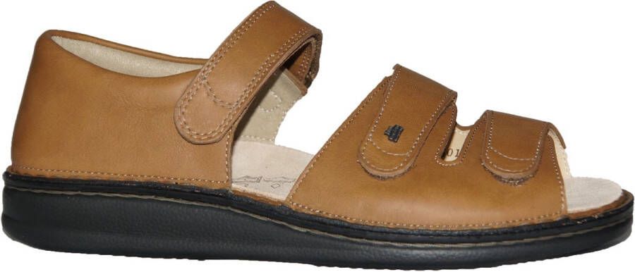 FinnComfort Baltrum bruine sandaal met dichte hiel