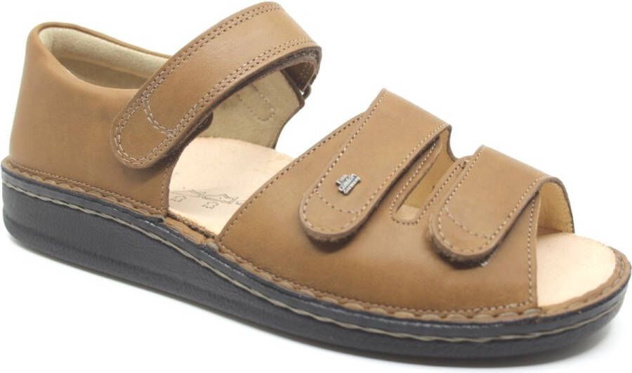 FinnComfort Baltrum bruine sandaal met dichte hiel