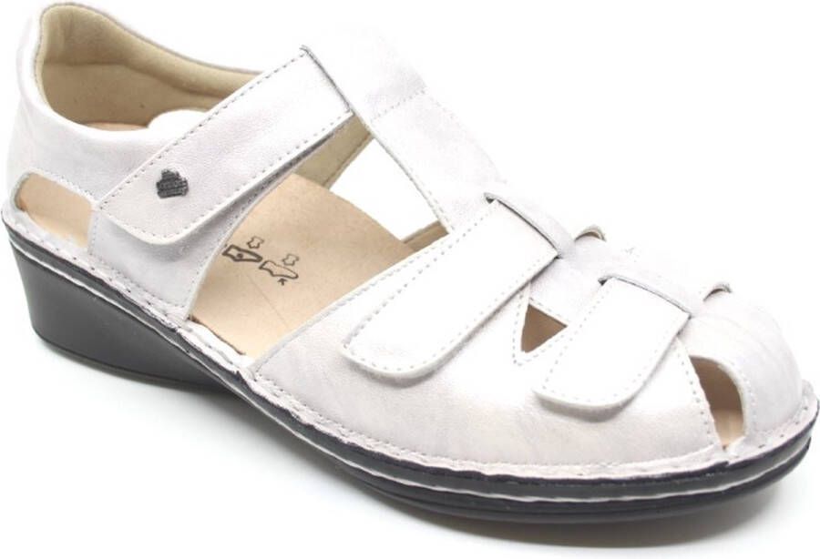 Finn comfort FUNEN 02666-275095 Goudkleurige sandaal met dichte hiel en dichte neus