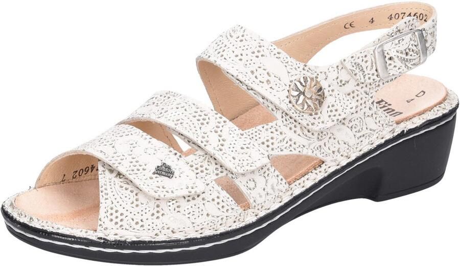 FinnComfort dames veterschoenen goud