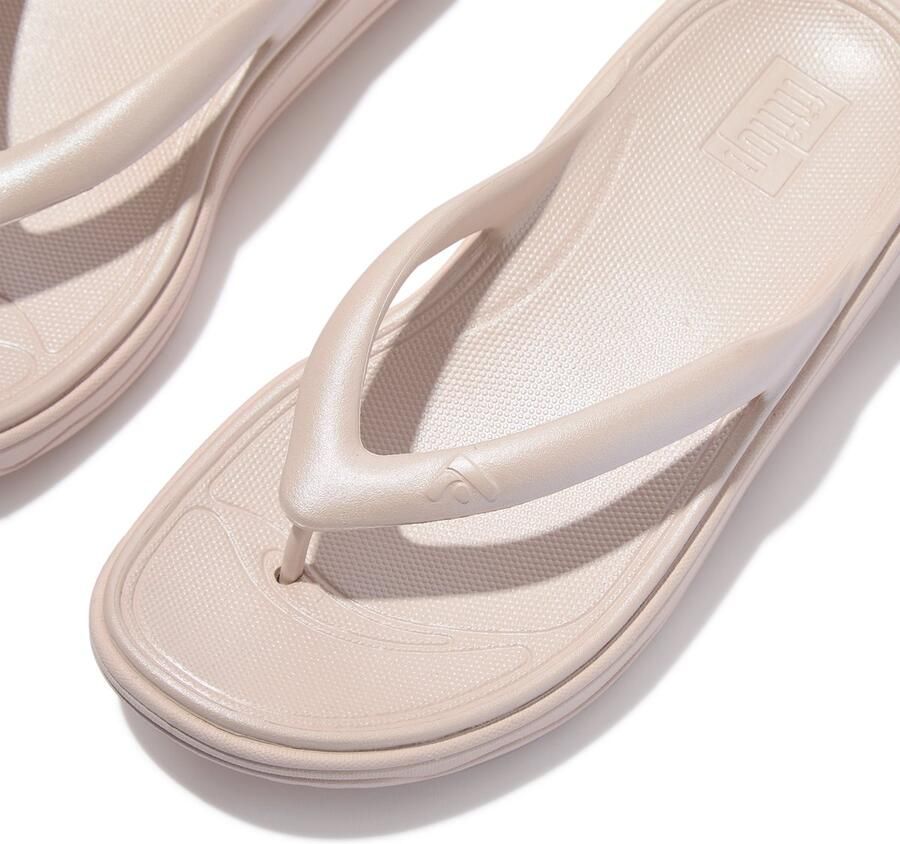 FitFlop Relieff Metallic Recovery Toe-Post Sandals Dames Slippers Metallic Nude Rose