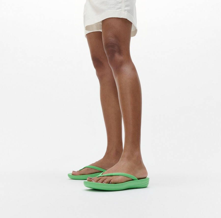 FitFlop Iqushion Ergonomic Flip-Flops TPU Vrouwen Pop Groen