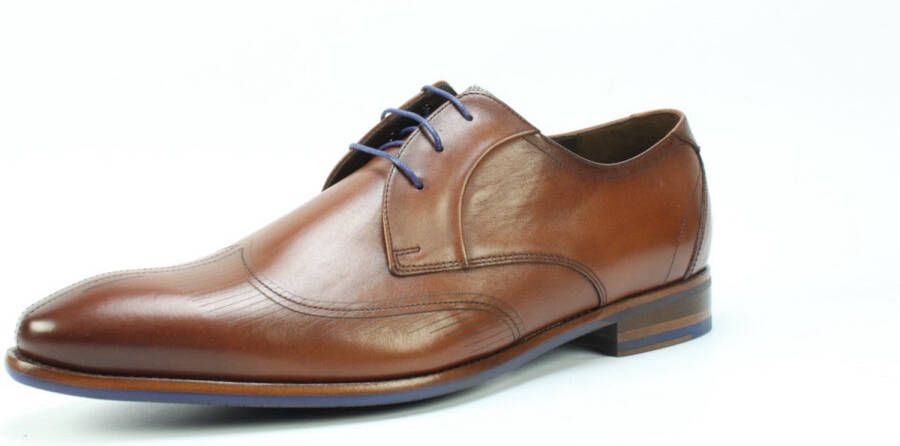 Floris van Bommel De Stapper 32.00 SFM-30269-24-01 COGNAC