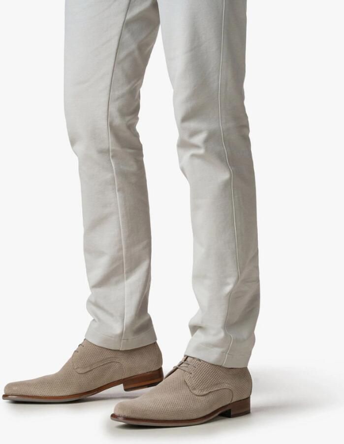 Floris van Bommel Geklede Schoen De Draver 03.30 SFM-30316-22-05 LightBrown Taupe