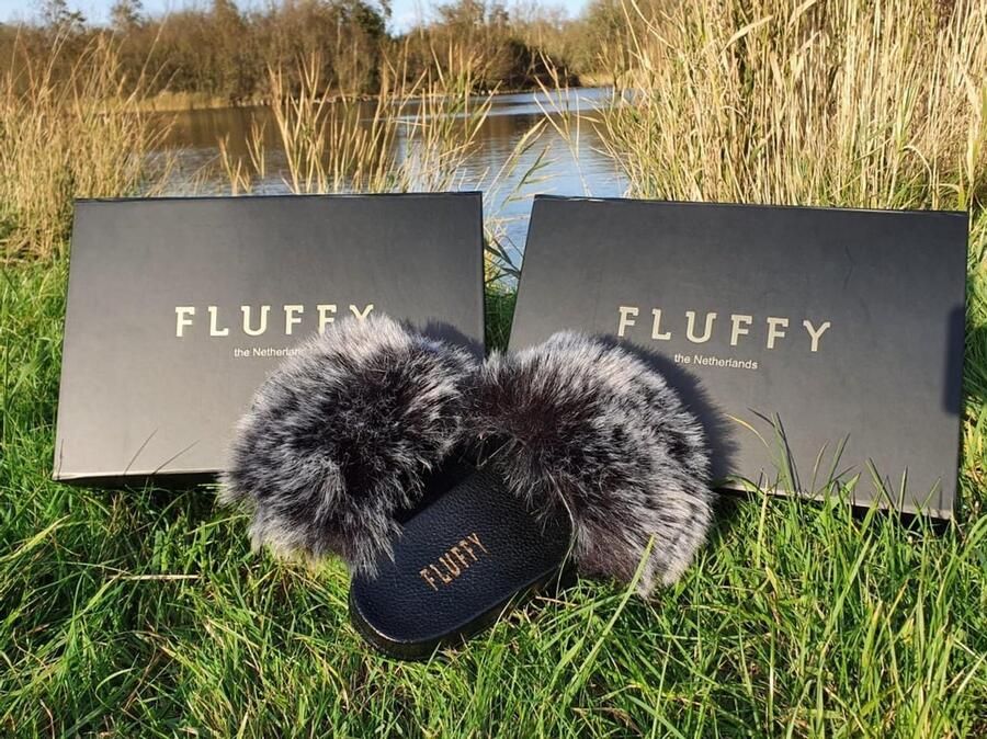 Fluffy 's Slippers Zilver Voor en Kinderen met Imitatiebont