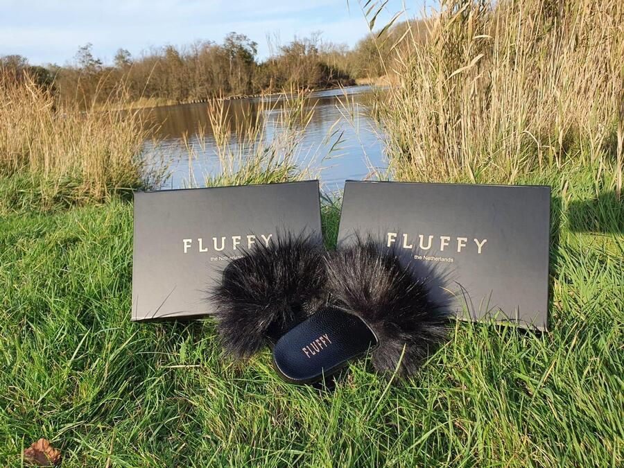 Fluffy 's Slippers Zwart Voor en Kinderen met Imitatiebont