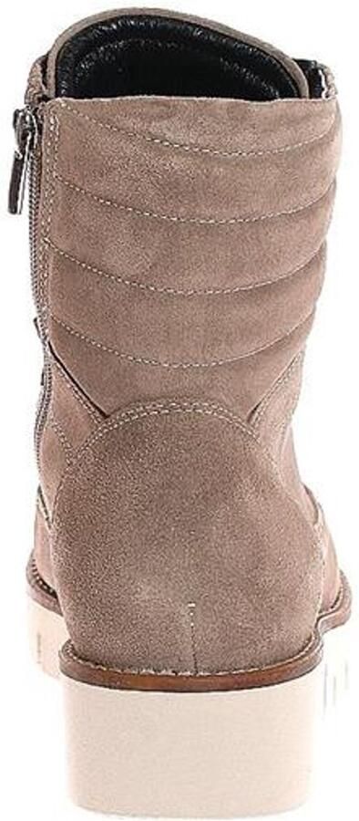 Footnotes taupe