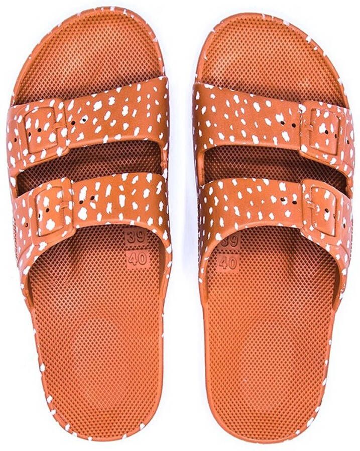 Freedom Moses SLIPPERS X LITTLE LEGENDS COLLAB slippers flipflops badslipper Camel 37 38 (0700512961850)