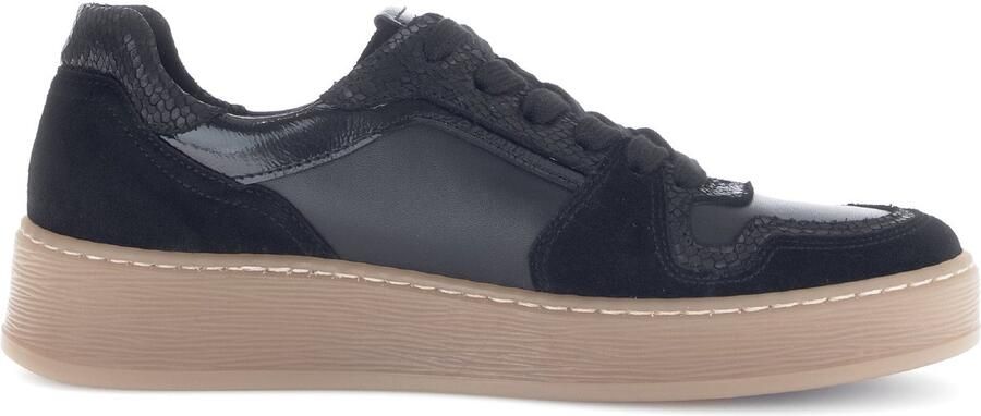 Gabor Zwarte vetersneaker met suède