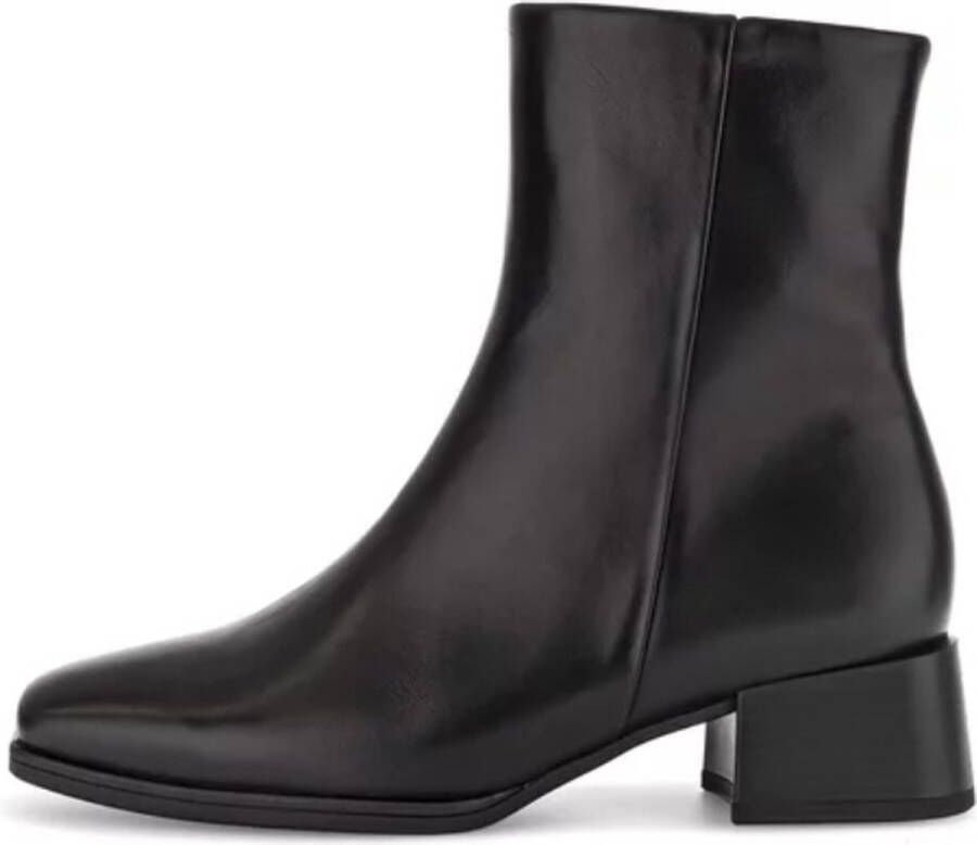 Gabor enkellaarjes model 52.920.57 zwart