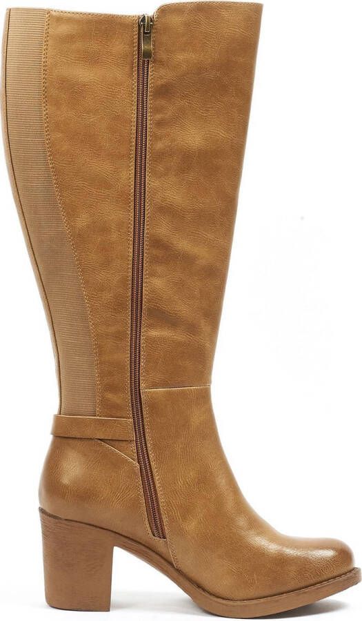 Gabylou XL Laarzen met hoge vierkante hak voor BREDE KUITEN Model Chrystel kleur cognac