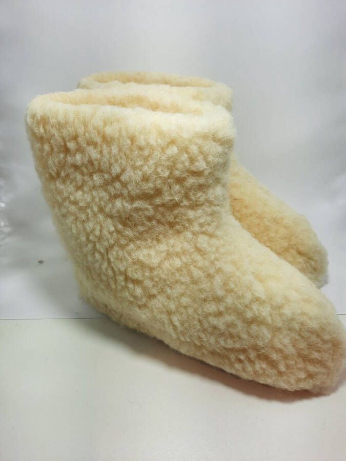 Geen merknaam Schapenwollen sloffen Wit Creme 100% natuur comfortabele nieuwe luxe sloffen direct leverbaar handgemaakt sheep wool shuffle woolen slippers schoen pantoffels warmers slof