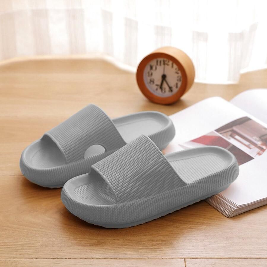 Geweo Slippers Badslippers EVA Badslippers Unisex Anti-Slip en Stevig Voetbed Anti-lawaai-Antibacterieel Anatomisch Licht & Flexibel Massage-effect-voor in de zomer en voor binnen en buitenv Grey