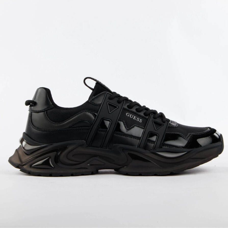 Guess Sneakers met vetersluiting en profielzool model 'BELLU'