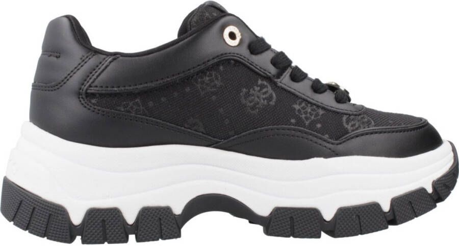 GUESS Berrett 2 Sneakers Laag zwart