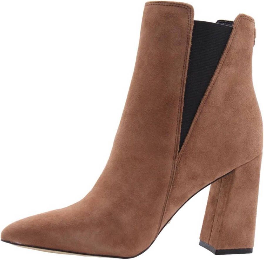 Guess Bruine Suède Enkellaars met Puntige Neus en Slip On Brown Dames