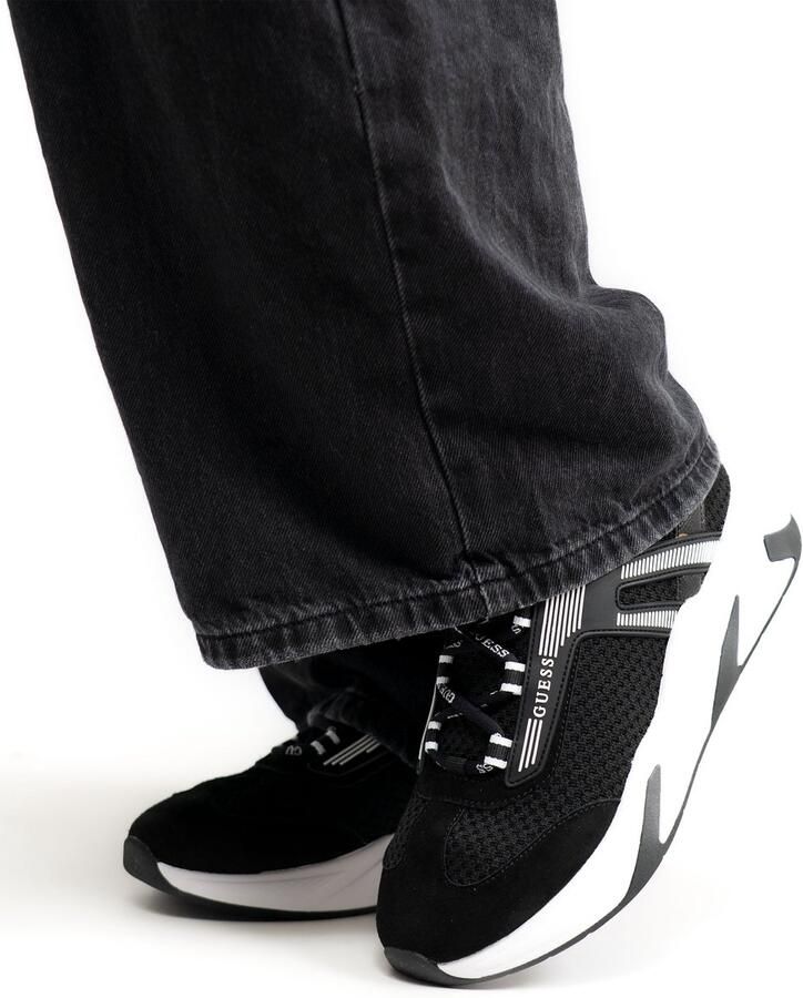 Guess Lage Sneakers FLPGEN FAL12 Black
