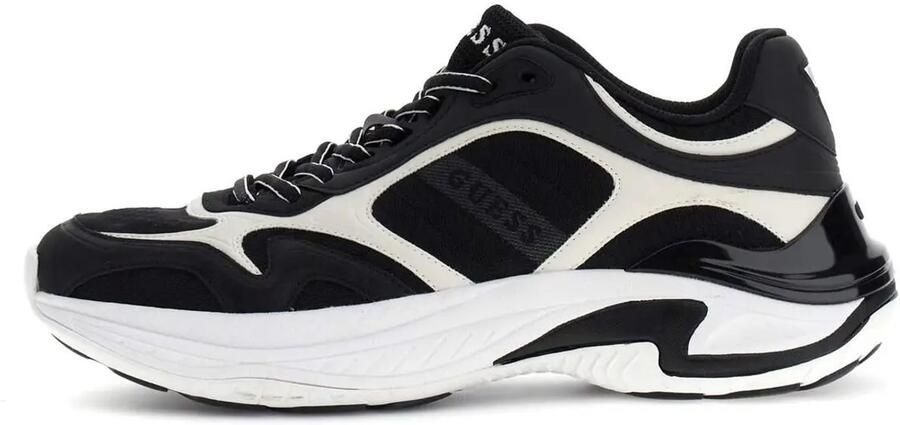 GUESS Sneakers laag 'Squan' zwart wit