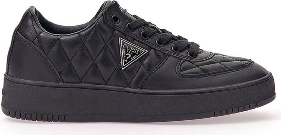 Guess Sidny sneaker van leer met quilt patroon
