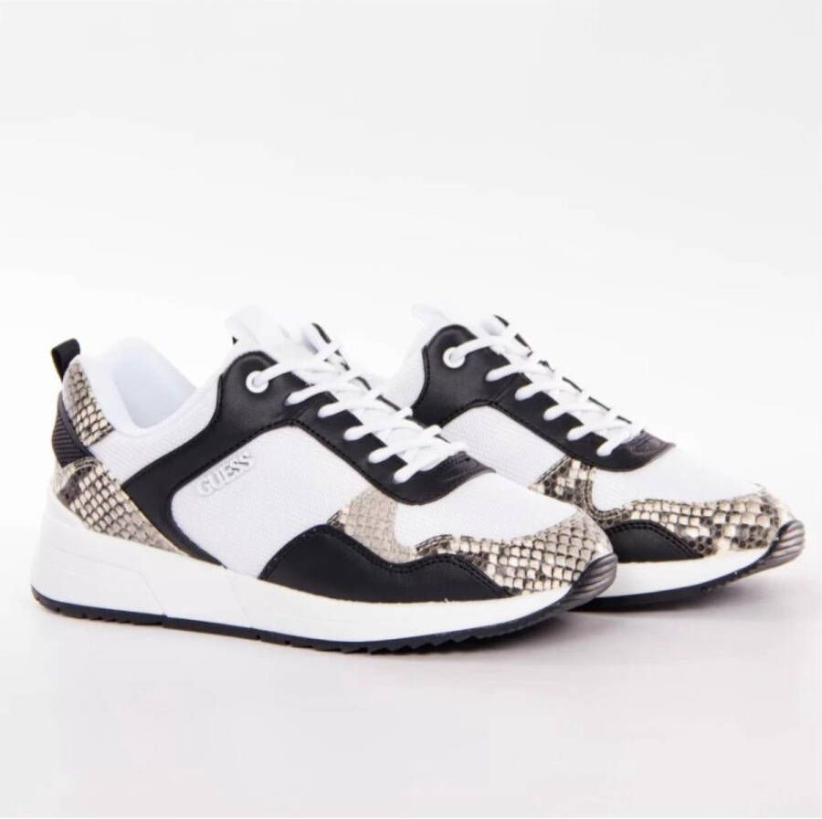 GUESS Style croco