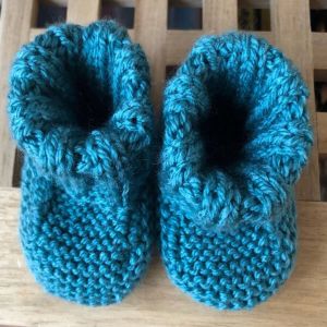 Handgemaakt Babyslofjes 0 6 maanden |gebreid | zool 9 cm | Roze | | baby cadeau | baby shower cadeau | kraamcadeau | Sinterklaascadeau baby | Kerstcadeau baby | pantoffels meisjes jongens | warme pantoffels