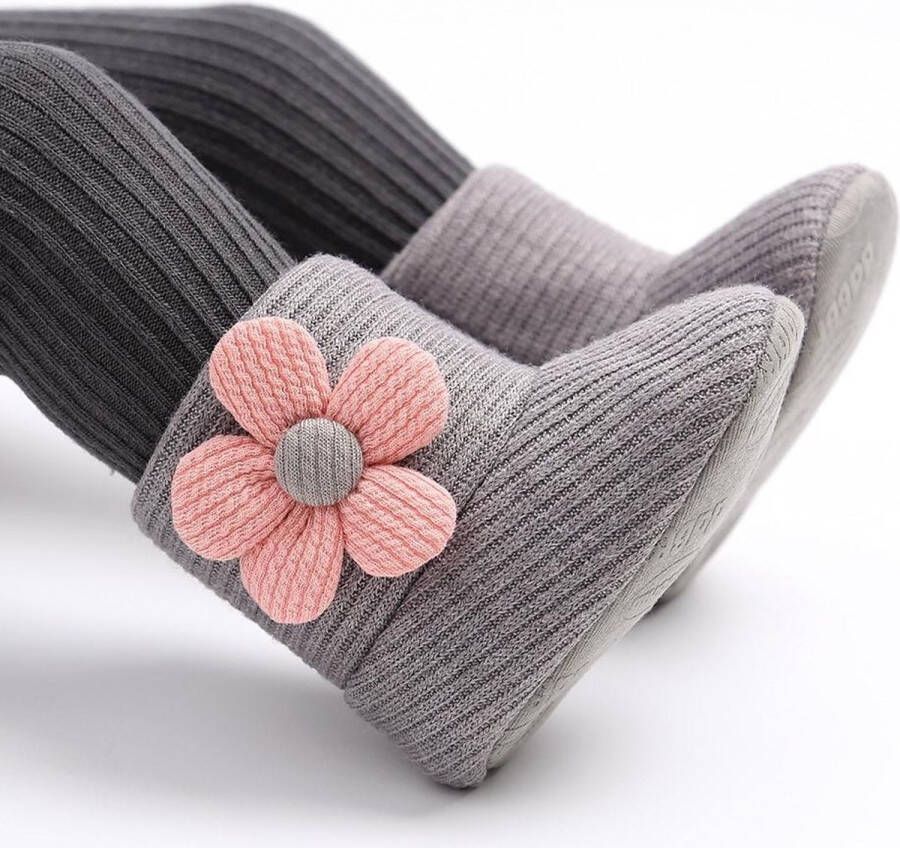 Happy Alpaca Babyslofjes Baby Slofjes Grijs Met Bloempje 6-9 maanden - Foto 2