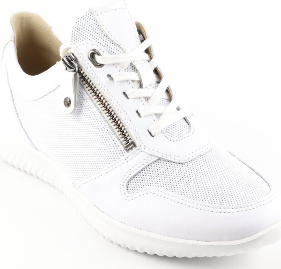 HARTJES Lage Sneakers Dames Breeze Maat: 37 5 Materiaal: Leer Kleur: Wit