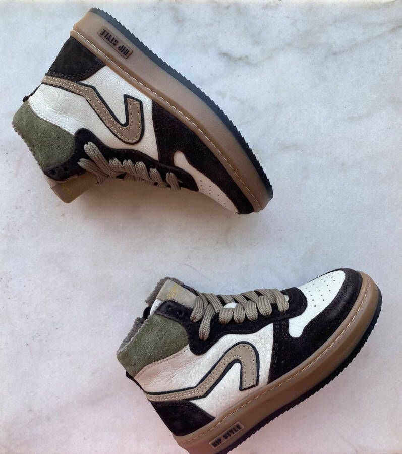 Hip sneaker