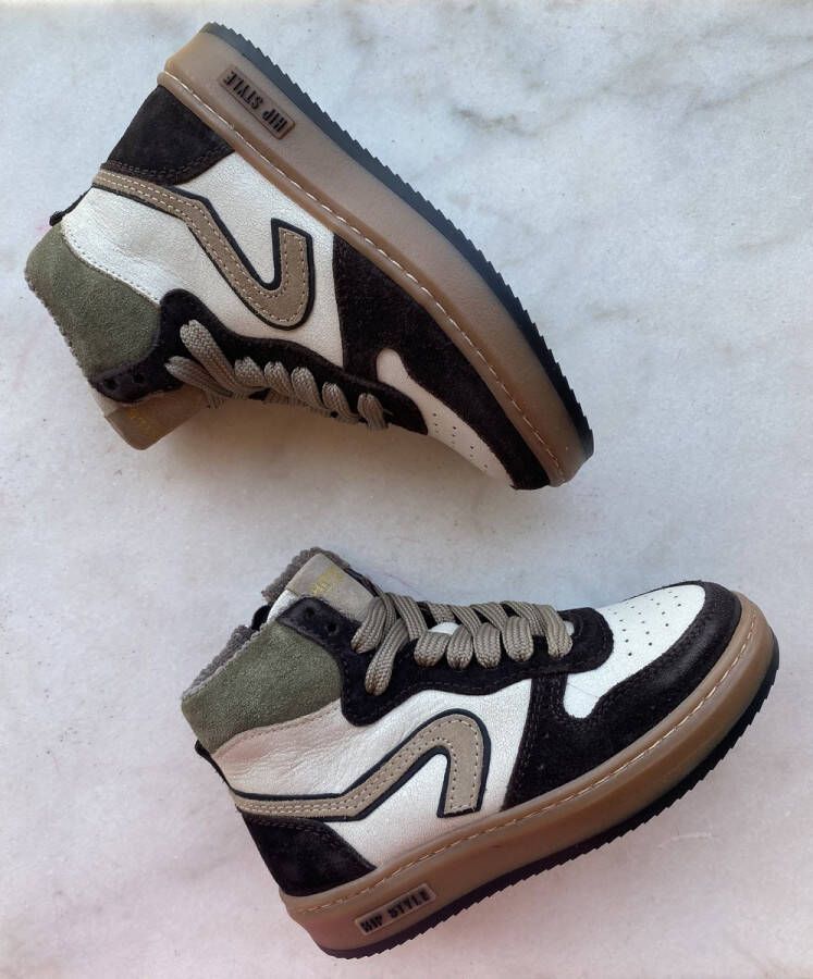 Hip sneaker
