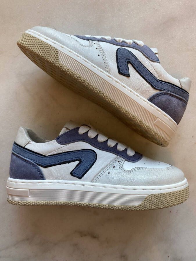 Hip sneaker laag