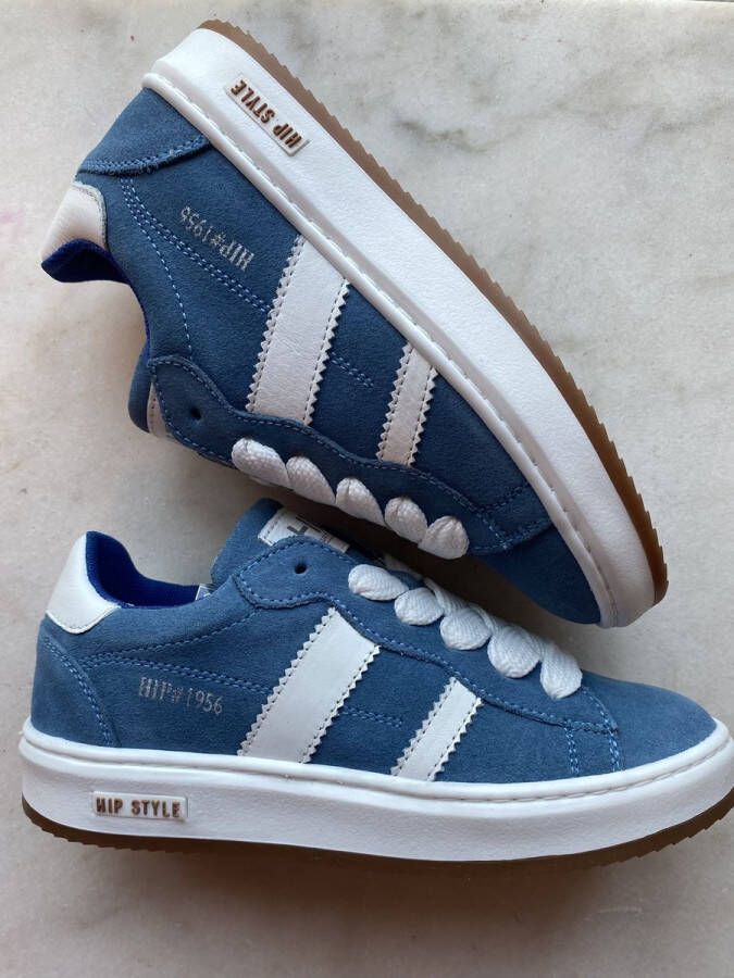 Hip sneaker lichtblauw