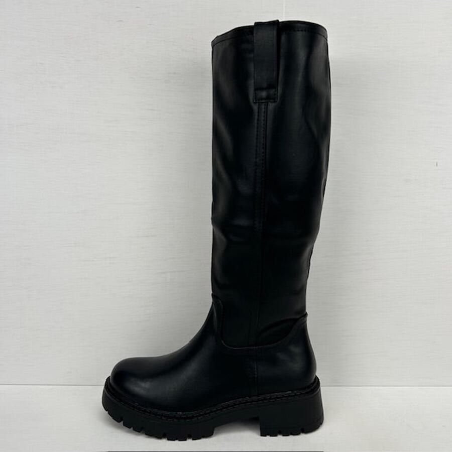 Hoge laarzen met stoere zool zwart