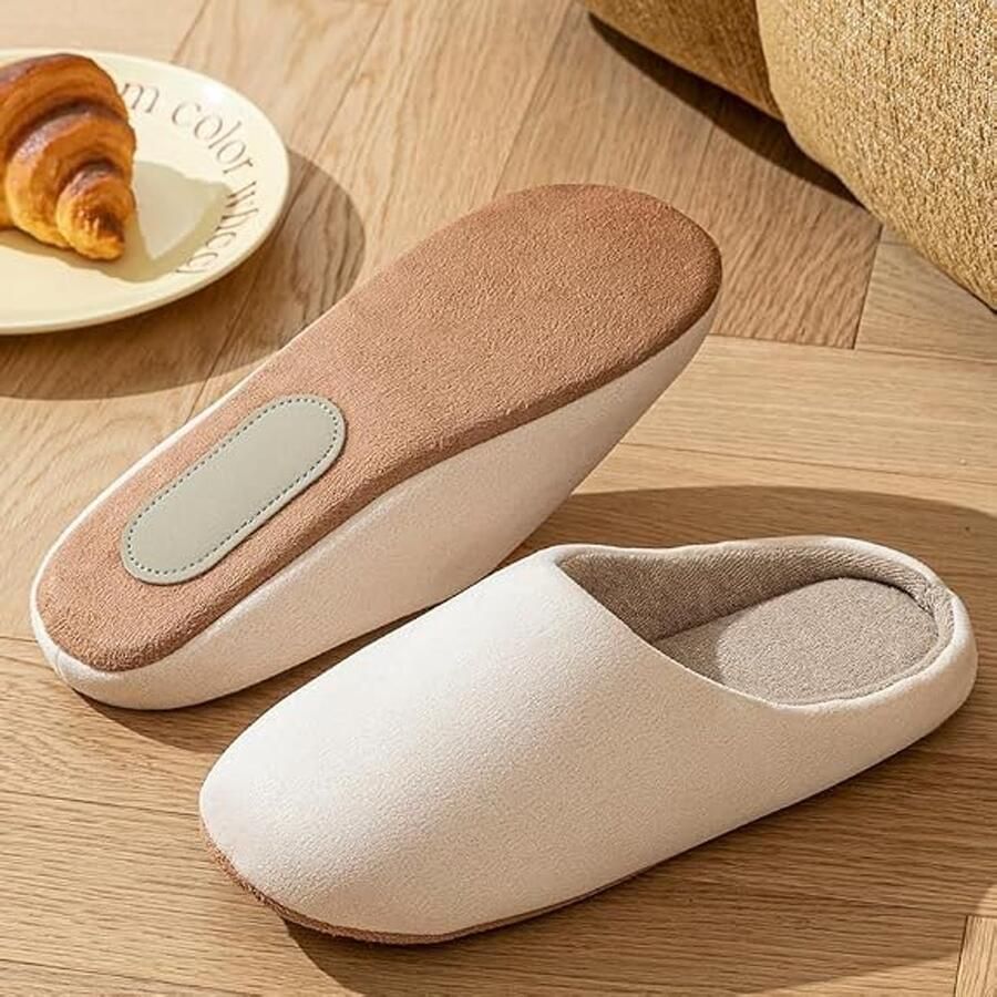 Huisslippers stil sloffen- beige zacht pluche materiaal zole zonder geluid lichtgewicht eenvoudig japans ontwerp geschikt voor binnen op houten vloer voor en