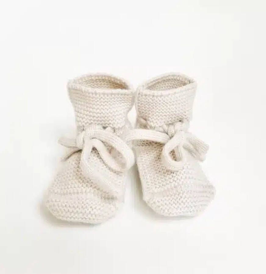 Hvid Fijngebreide babyslofjes van wol