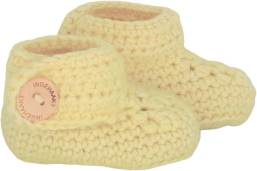 Ingehaakt baby boots geel