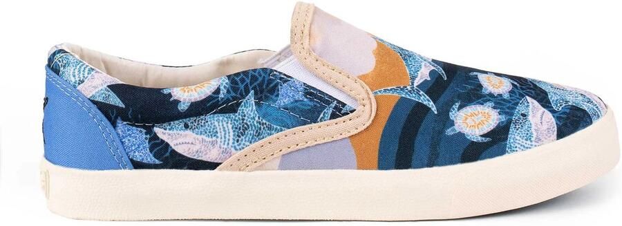 Inkkas Apex dames Vegan Slip On comfortabele slip-on sneaker met haaien- & golfprint koele blauw beige tinten lichtgewicht & 100% Vegan