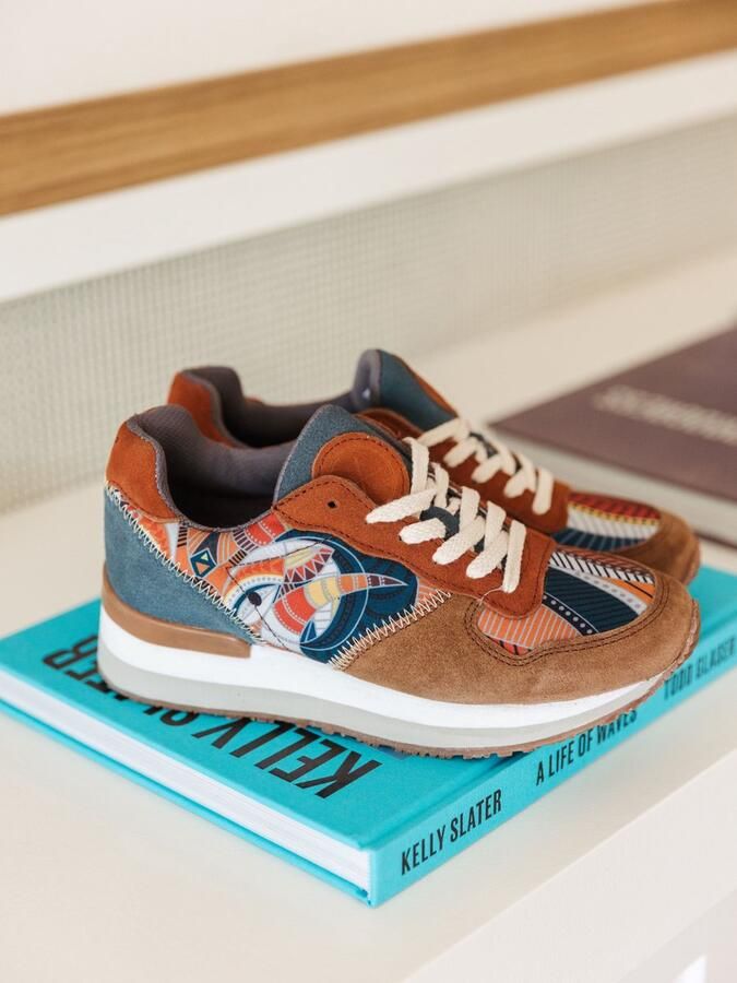 Inkkas Cyprus dames sneaker comfortabele suède sneaker met bergdesign aardetinten turquoise