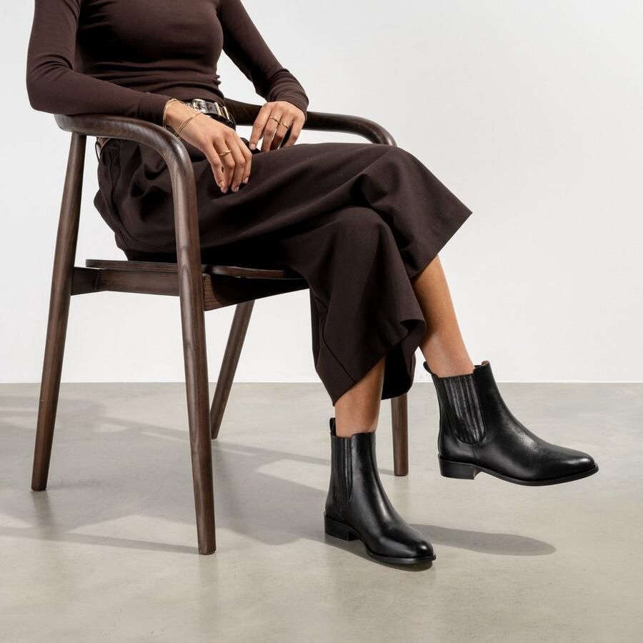 Isabel Bernard Vendôme Chey Zwarte Leren Chelsea Boots Van Kalfsleer IB53012 - Foto 3