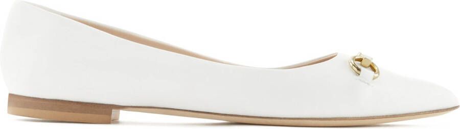 Isabel Bernard Slippers Vendôme Elita Calfskin Leather Ballerinas in beige