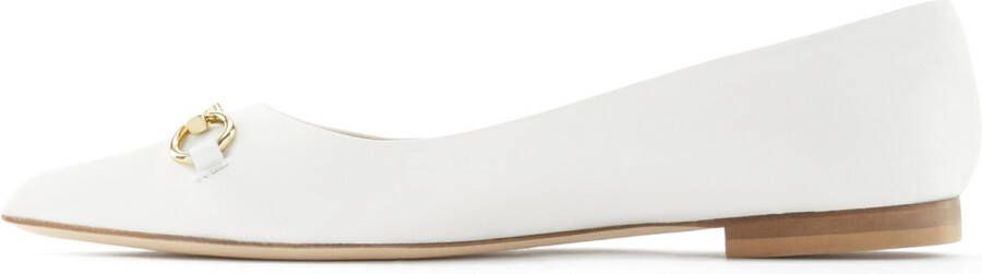 Isabel Bernard Slippers & Mules Vendôme Elita Calfskin Leather Ballerinas in wit