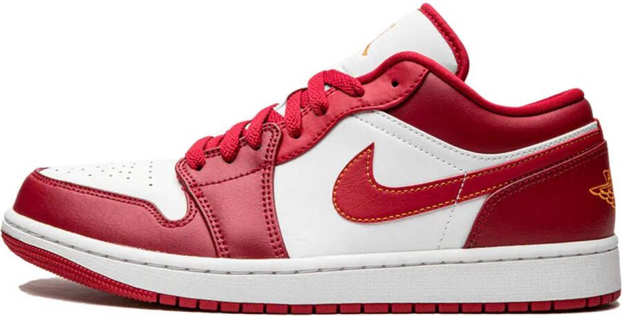 Jordan Cardinal Red Lage Top Sneakers
