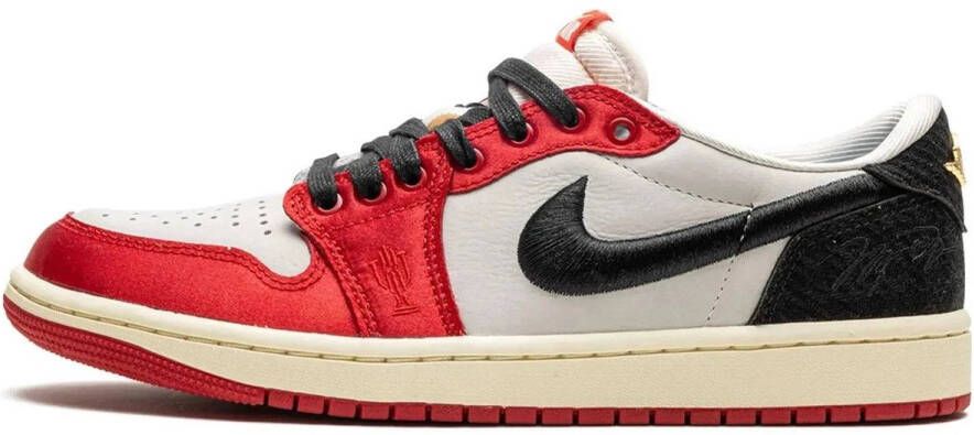 Jordan Air 1 Low OG Trophy Room Card Away