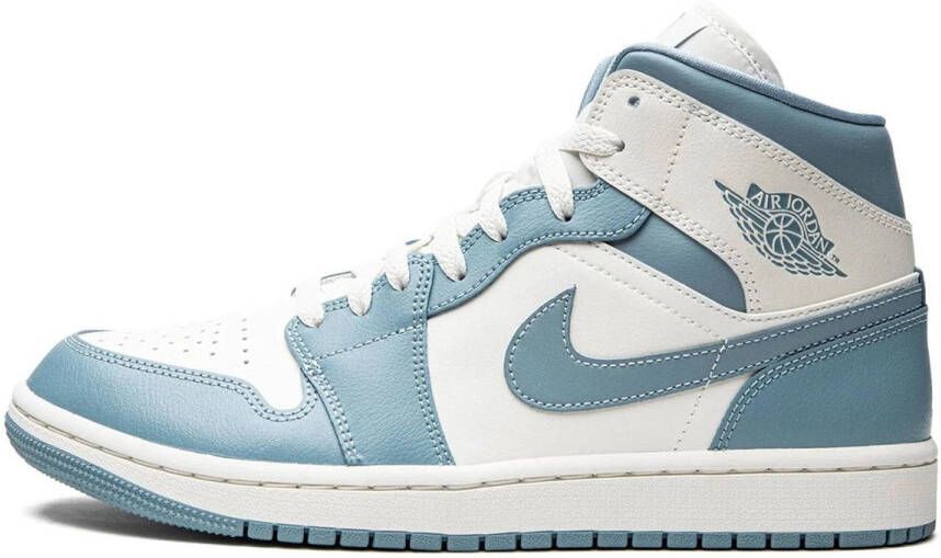 Jordan Air 1 Mid UNC (2022)