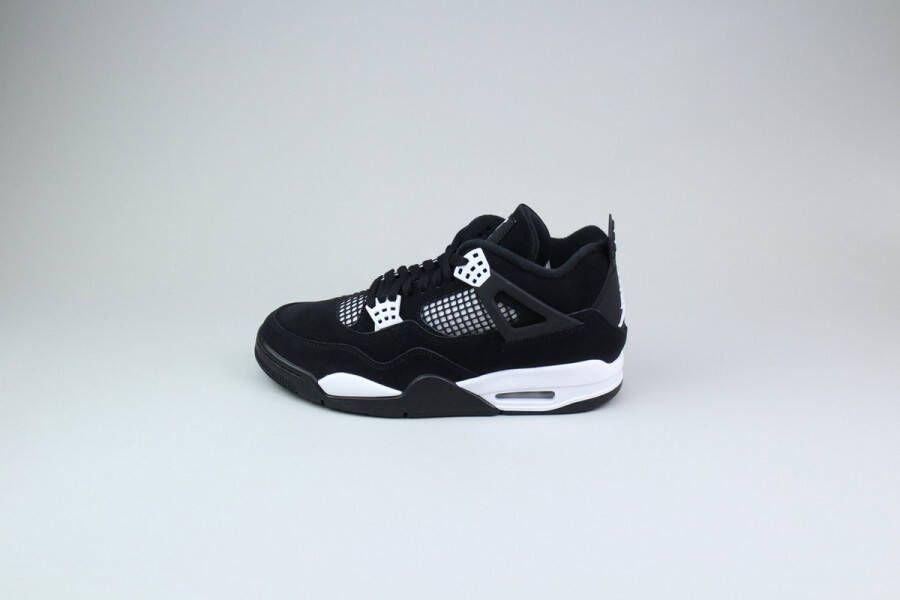 Jordan Air 4 Retro White Thunder