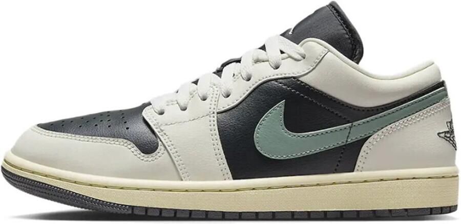 Jordan Wmns Air 1 Low 1 anthracite jade smoke sail legend sand maat: 37.5 beschikbare maaten:36.5 37.5 38.5 39 40.5 41 42