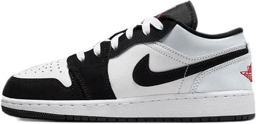 Jordan Air 1 Low SE (GS) Air Retro in wit formaten: 37.5