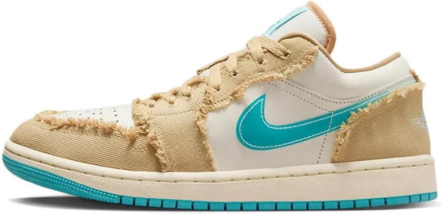 Jordan Air 1 Low SE Air 1 in beige formaten: 37.5