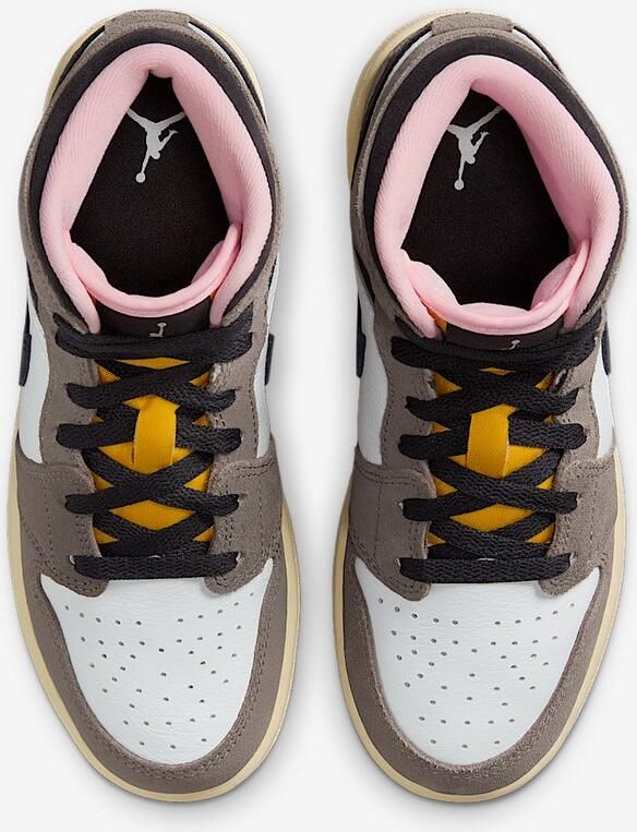 Air Jordan 1 Mid SE Wit Cave Stone Dark Sulfur Oil Grey Wit Grijs 1 Lifestyle Kinder Sneakers voor en