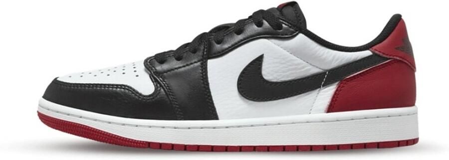 Jordan 1 Retro Low OG Black Toe (2023)