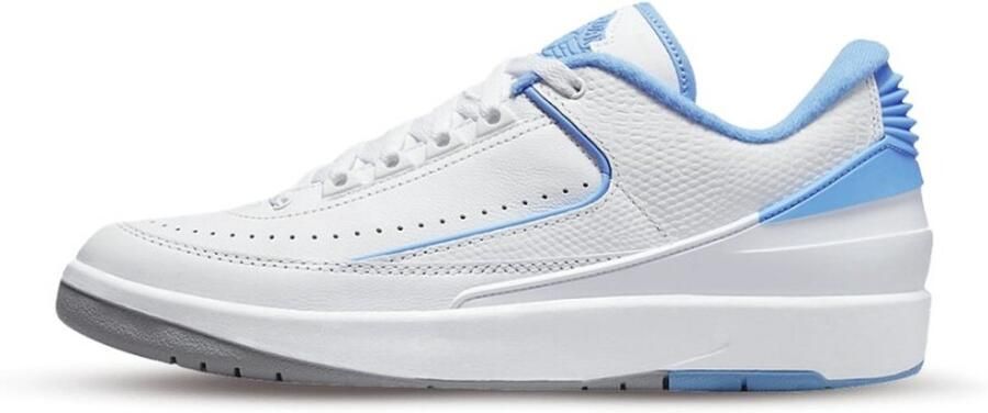 Air Jordan 2 Retro Low (UNC University Blue)